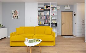 Warsaw Mokotów Apartment with 2 bedrooms by Renters